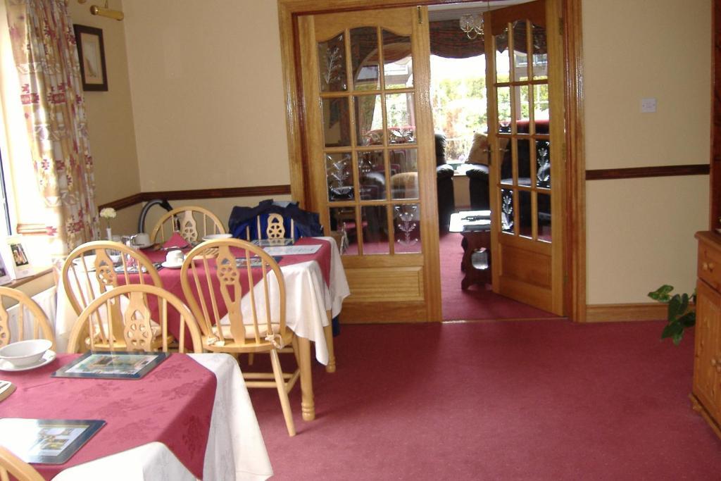 Riverwalk House B&B Утерард Экстерьер фото